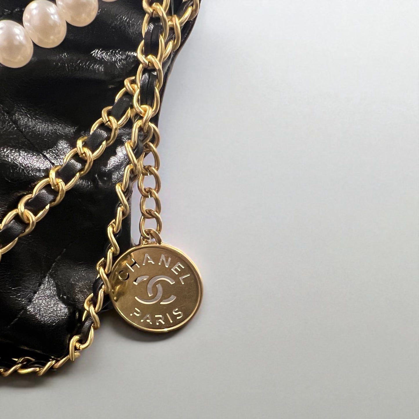 Chanel VIP Exclusive Black Leather Pearl & Chain Shoulder Bag – Rare Collectible
