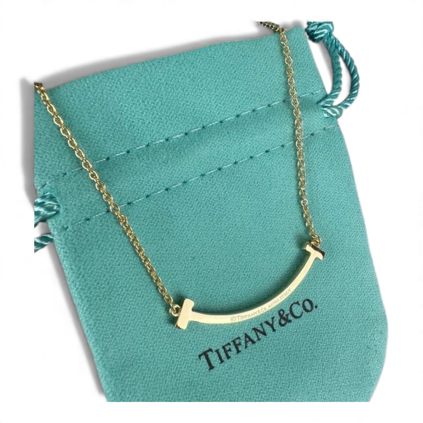 Tiffany & Co. T Smile Pendant Necklace – 18k Yellow Gold